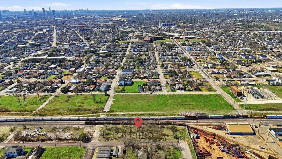 More Photos Of 2109 Semmes St, Houston Land For Sale