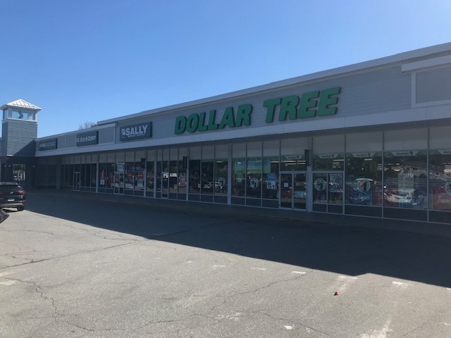 More Photos Of 624 W Main St, Norwich Unknown For Lease