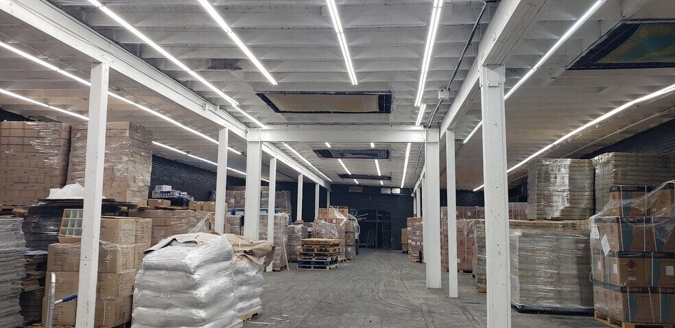 More Photos Of 1126 S Santa Fe Ave, Los Angeles Warehouse For Lease