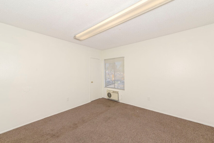 More Photos Of 2736-2742 W Orangethorpe Ave, Fullerton Loft Creative Space For Lease