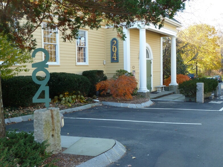 More Photos Of 294 Pleasant St, Stoughton Office For Sale