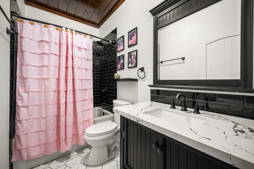 More Photos Of 54 Indian Creek Rd, Woodworth General Retail For Sale