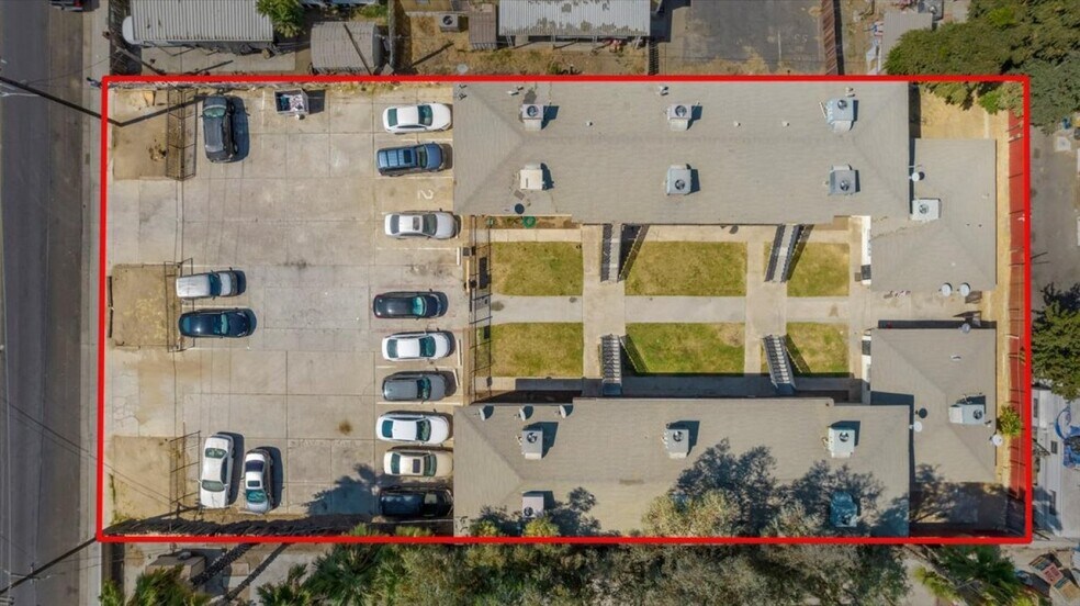 More Photos Of 116 Beardsley Ave, Bakersfield Apartments For Sale