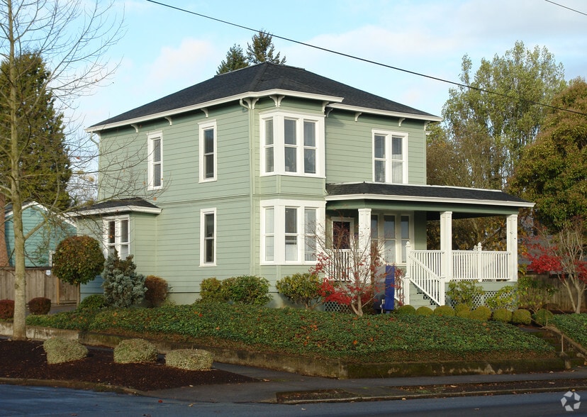 More Photos Of 1491 Commercial St SE, Salem Office Residential For Sale