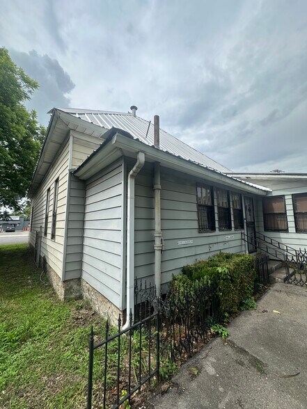 More Photos Of 5381 1st Ave N, Birmingham Medical For Sale