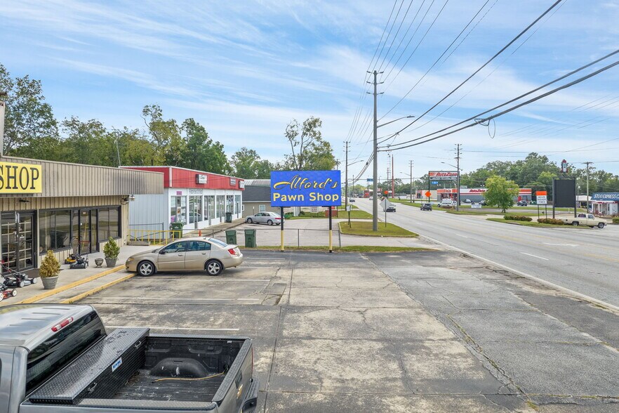 More Photos Of 1801 S Broad Ave, Lanett Auto Repair For Sale