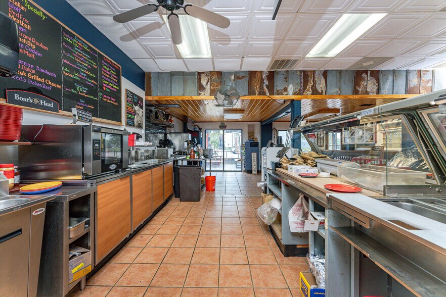 More Photos Of 23064 Harbor View Rd, Port Charlotte Warehouse For Sale