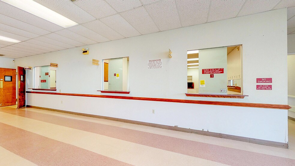 More Photos Of 125 Executive Dr, Danville Office For Sale