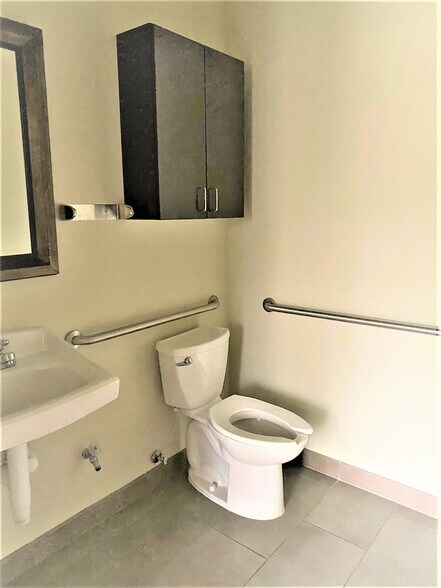 More Photos Of 8801 Fast Park Dr, Raleigh Office For Lease