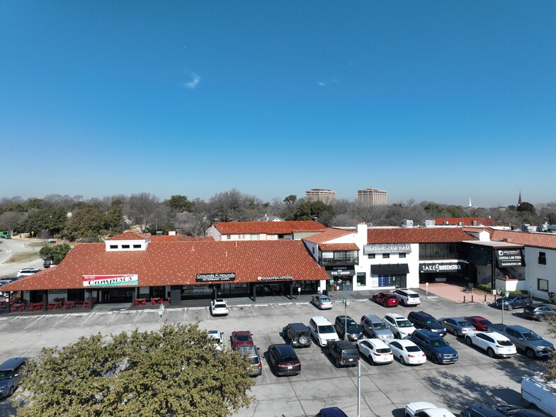 More Photos Of 6040 Camp Bowie Blvd, Fort Worth Unknown For Lease