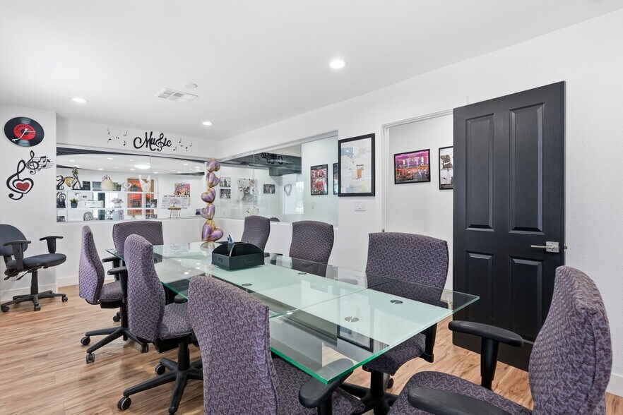 More Photos Of 12826 N Scottsdale Rd, Scottsdale Office Residential For Lease