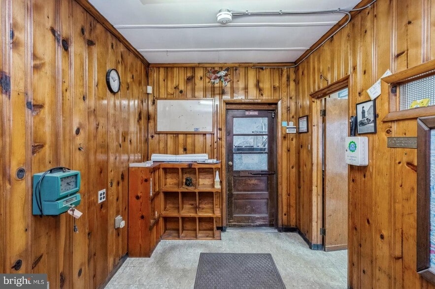 More Photos Of 27 Brooks Ave, Morrisville Service For Sale