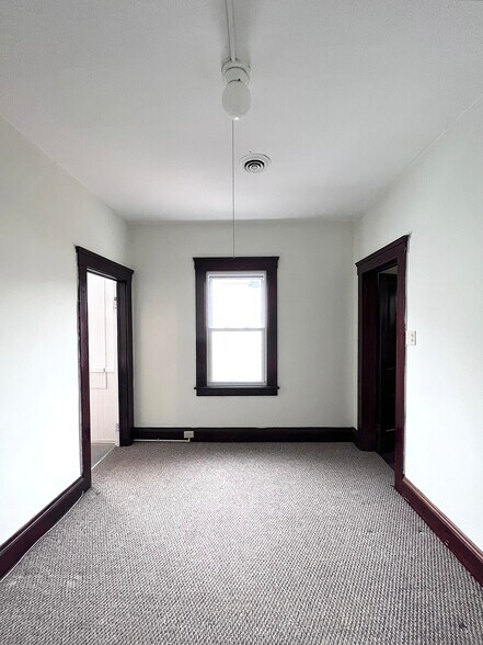 More Photos Of 1947-1949 Coltman Rd, Cleveland Apartments For Sale