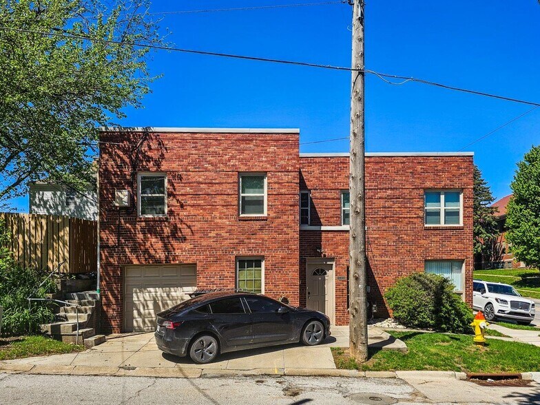 More Photos Of 6605 Maple St, Omaha Office For Lease