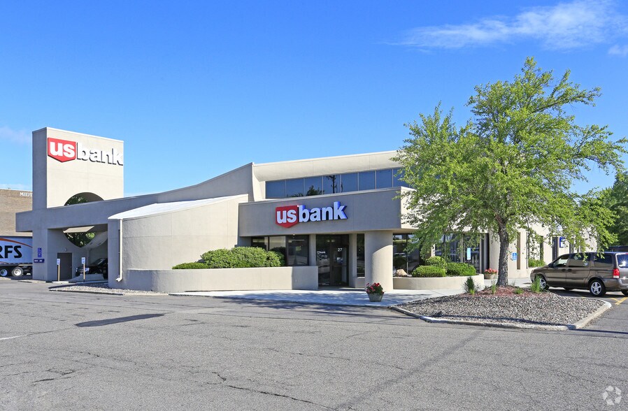 Primary Photo Of 27-37 N 33rd Ave N, Saint Cloud Storefront Retail Office For Lease
