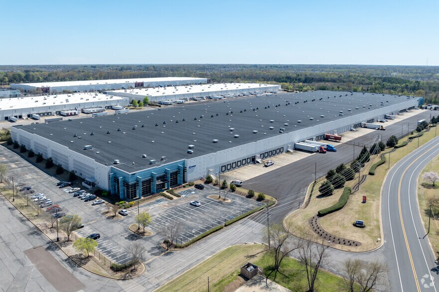 More Photos Of 8680 Swinnea Rd, Southaven Distribution For Lease