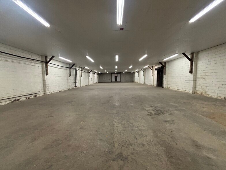 More Photos Of 740 Fannin St, Beaumont Warehouse For Lease