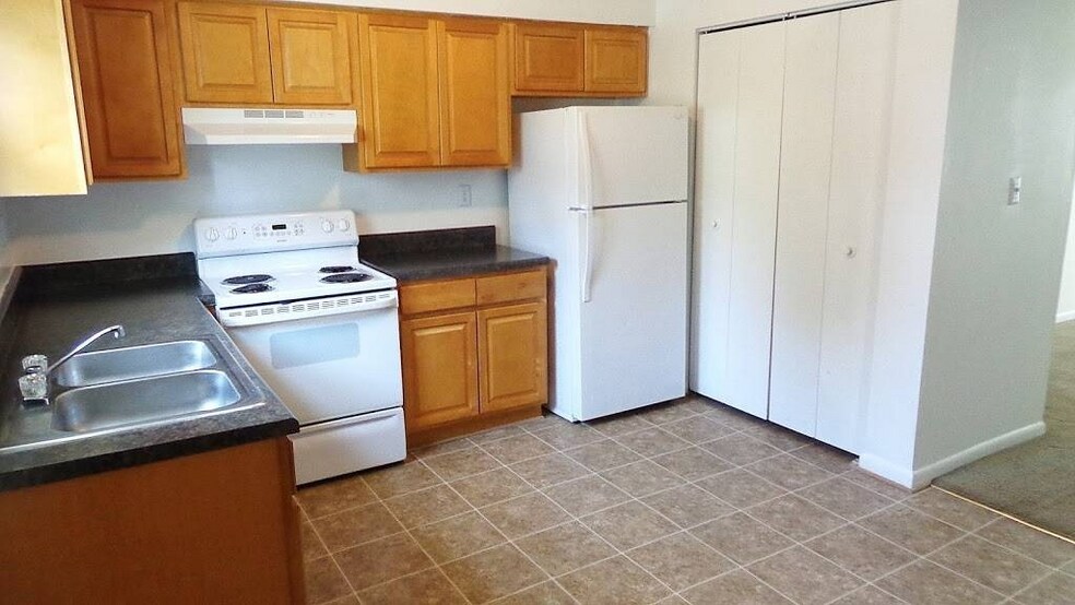 More Photos Of 3000 Cape Henry Ave, Norfolk Multifamily For Sale