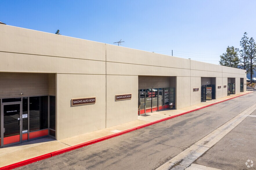 More Photos Of 23552 Commerce Center Dr, Laguna Hills Light Manufacturing For Lease