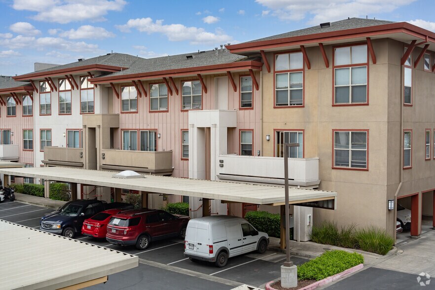 More Photos Of 965 Doubles Dr, Santa Rosa Apartments For Lease