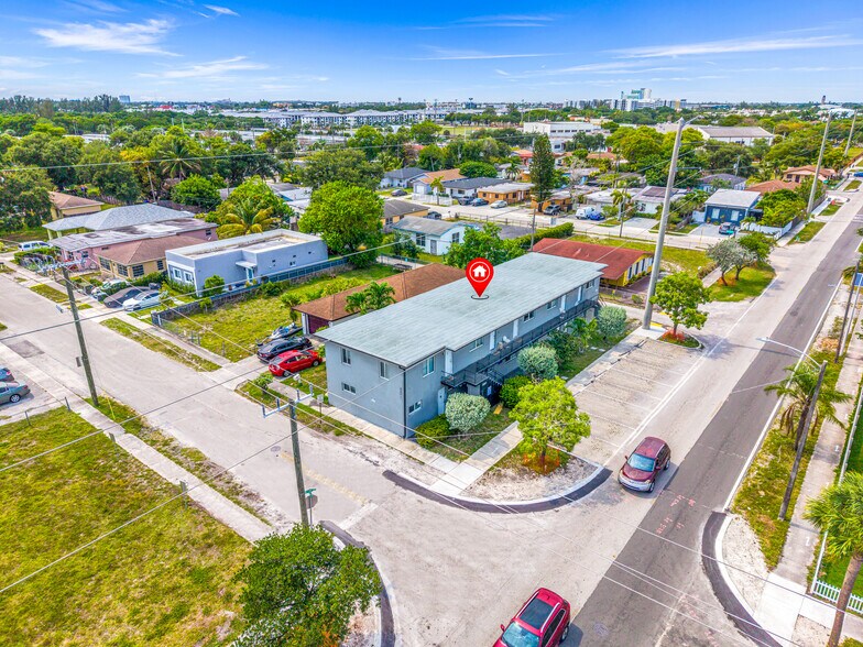 More Photos Of 2201 Greene St, Hollywood Apartments For Sale