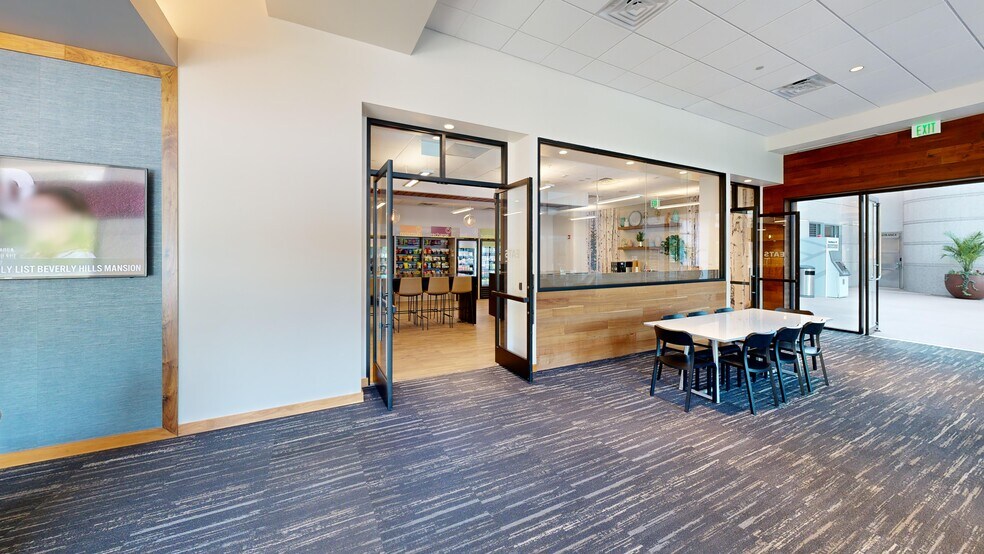 More Photos Of 6400 S Fiddlers Green Cir, Greenwood Village Office For Lease