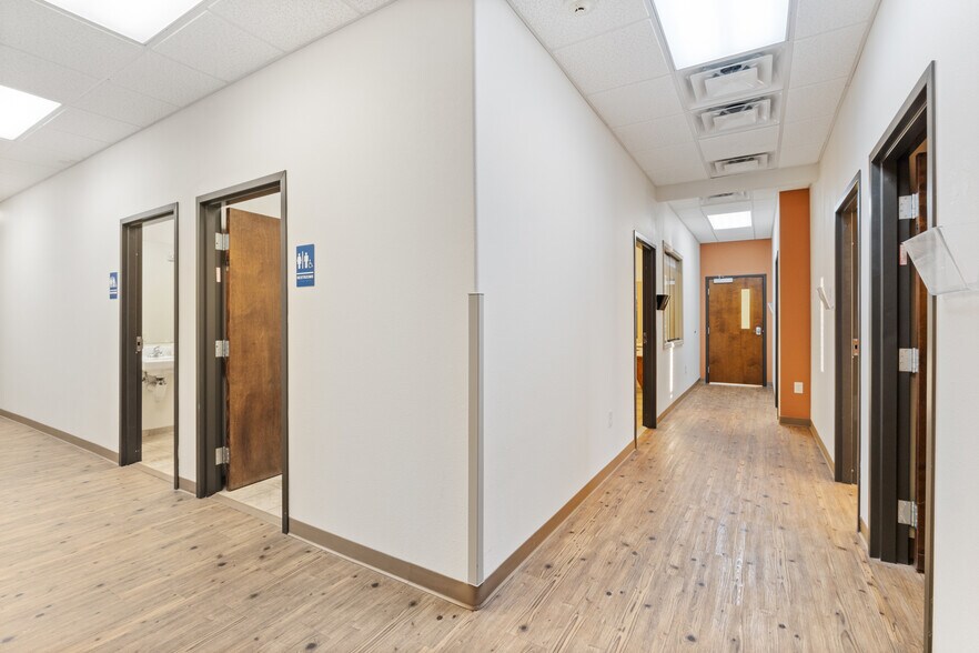 More Photos Of 101 N 37th St, Rogers Medical For Lease