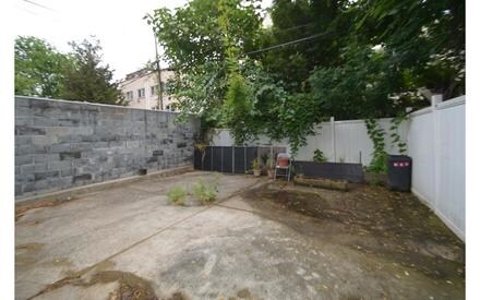 More Photos Of 28 Melrose St, Brooklyn Multifamily For Sale