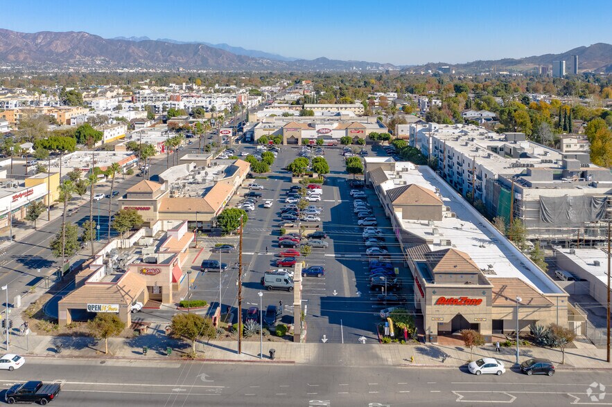 More Photos Of 5160 Vineland Ave, North Hollywood Unknown For Lease