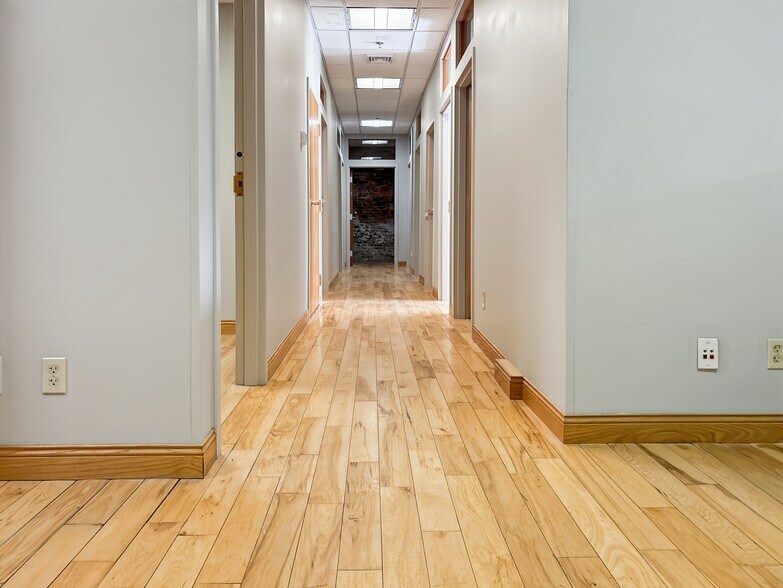 More Photos Of 259 Indiana Ave, Valparaiso Coworking Space