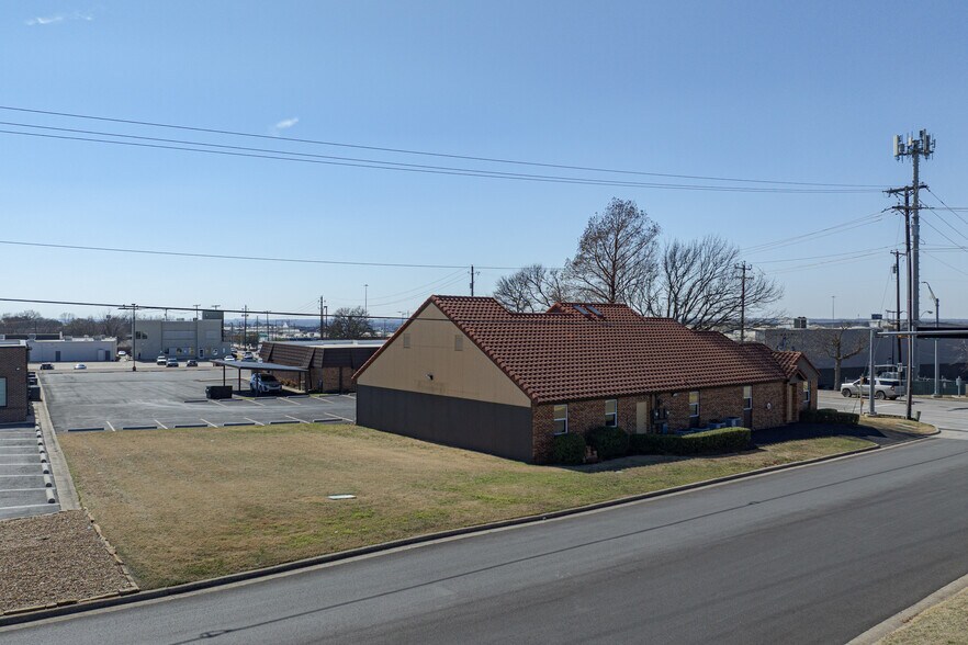 More Photos Of 3415 N Loy Lake Rd, Sherman Medical For Sale