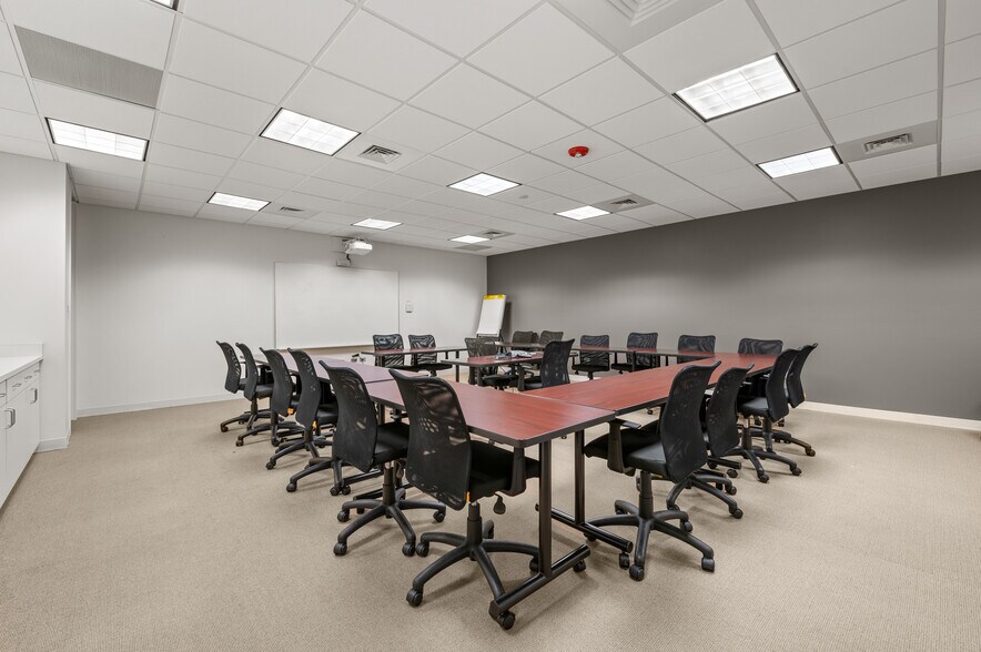 More Photos Of 61 Inverness Dr E, Englewood Office For Lease