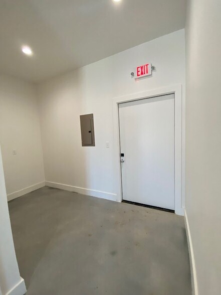 More Photos Of 391 Mill Creek Dr, Salado Office For Lease