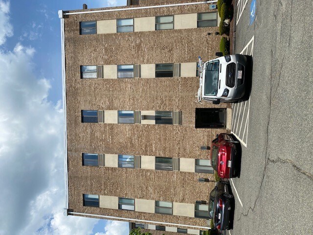 More Photos Of 221 Boston Post Rd E, Marlborough Office For Lease