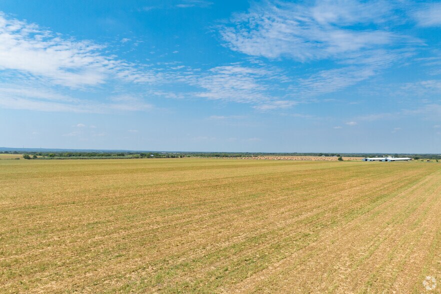 More Photos Of Alt 90 and Hoffman, Seguin Land For Sale