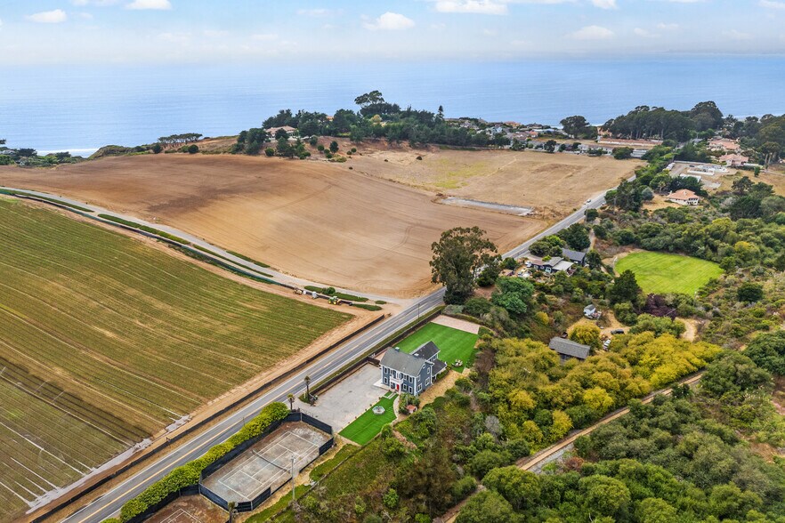 More Photos Of 1258 San Andreas Rd, La Selva Beach Hospitality For Sale