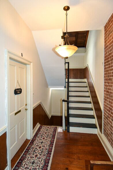 More Photos Of 109-111 S Fairfax St, Alexandria Office For Sale