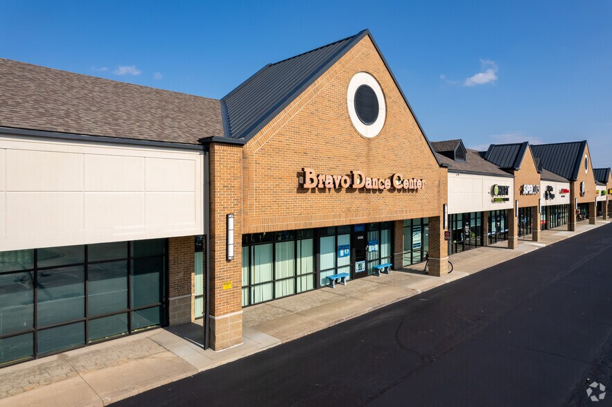 More Photos Of 51000-51336 Romeo Plank Rd, Macomb Township Unknown For Lease