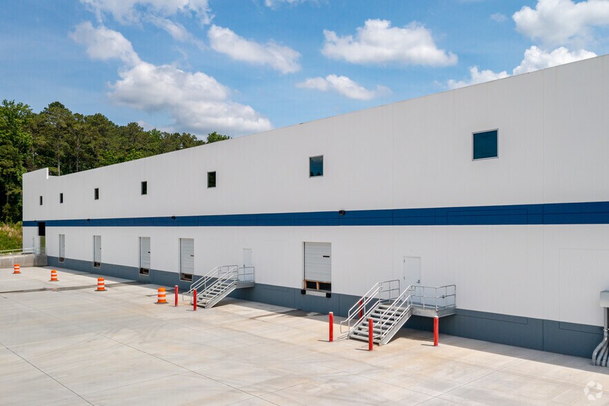More Photos Of 1033 Cass White Rd NE, Cartersville Distribution For Lease