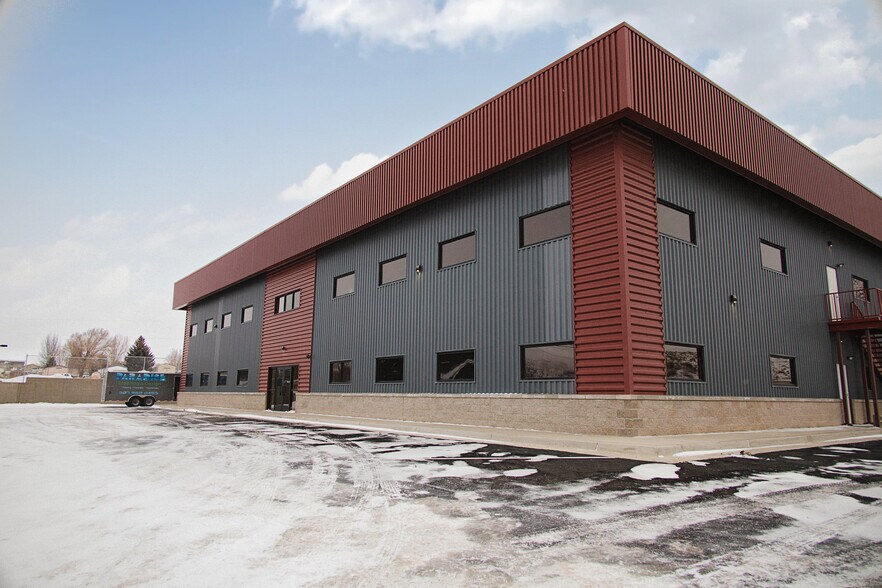 More Photos Of 120 Winston Dr, Rock Springs Office For Sale