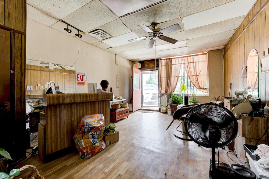 More Photos Of 1923 N Lottie Ave, Oklahoma City Storefront For Sale