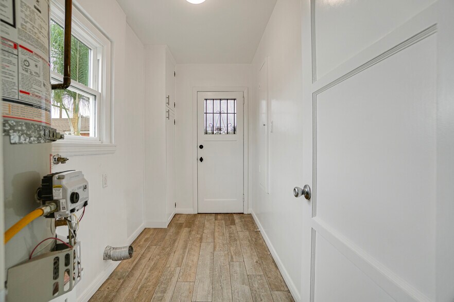 More Photos Of 2250 Magnolia Ave, Long Beach Multifamily For Sale