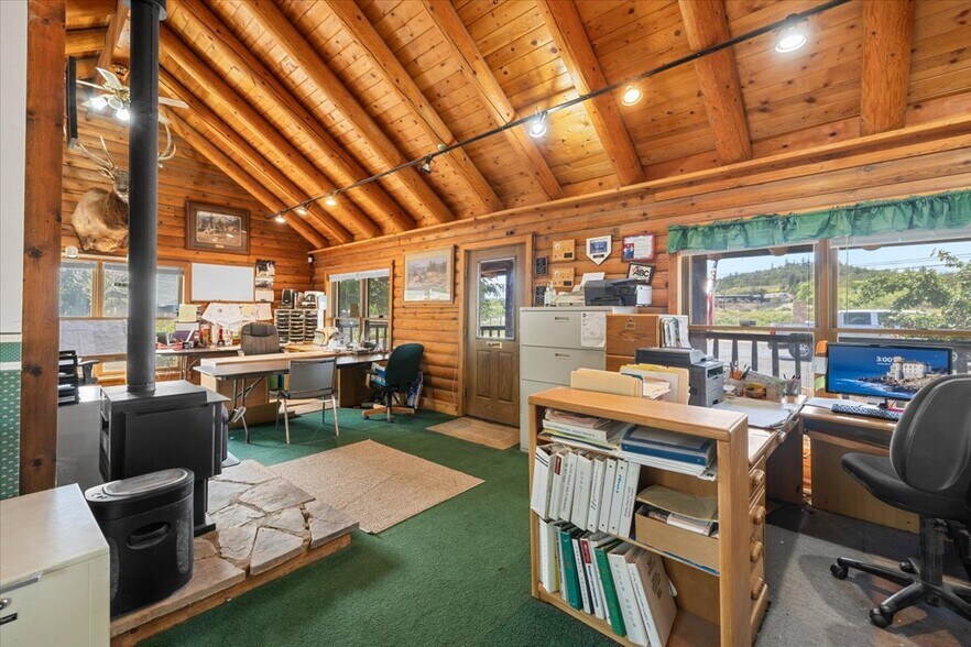 More Photos Of 10744 OR-62, Eagle Point Storefront Retail Office For Sale