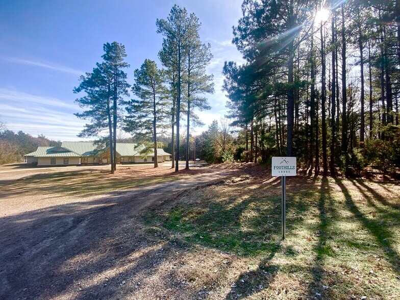 More Photos Of 8524 Youth Ranch Rd, Mulberry Lodge Meeting Hall For Sale