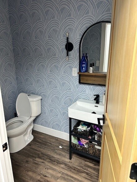 More Photos Of 8846 E 33rd St, Indianapolis Warehouse For Sale