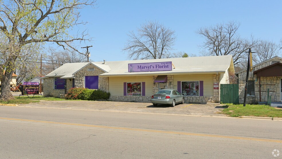 Primary Photo Of 720 N 10th St, Killeen Freestanding For Lease