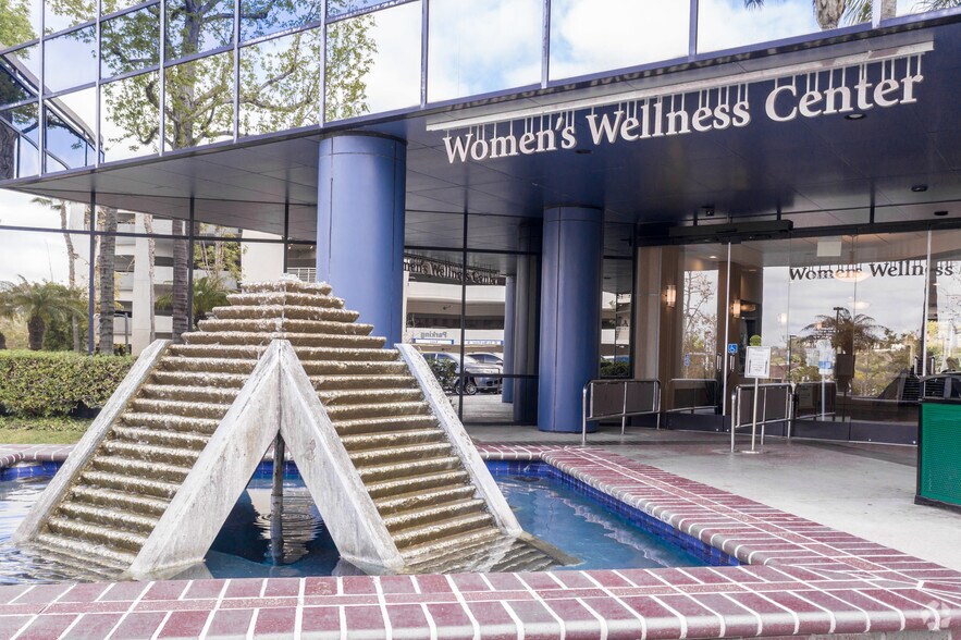 26732 Crown Valley Pkwy, Mission Viejo, CA 92691 Medical Office For