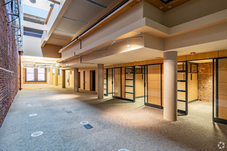 More Photos Of 227 Fort Pitt Blvd, Pittsburgh Loft Creative Space For Lease