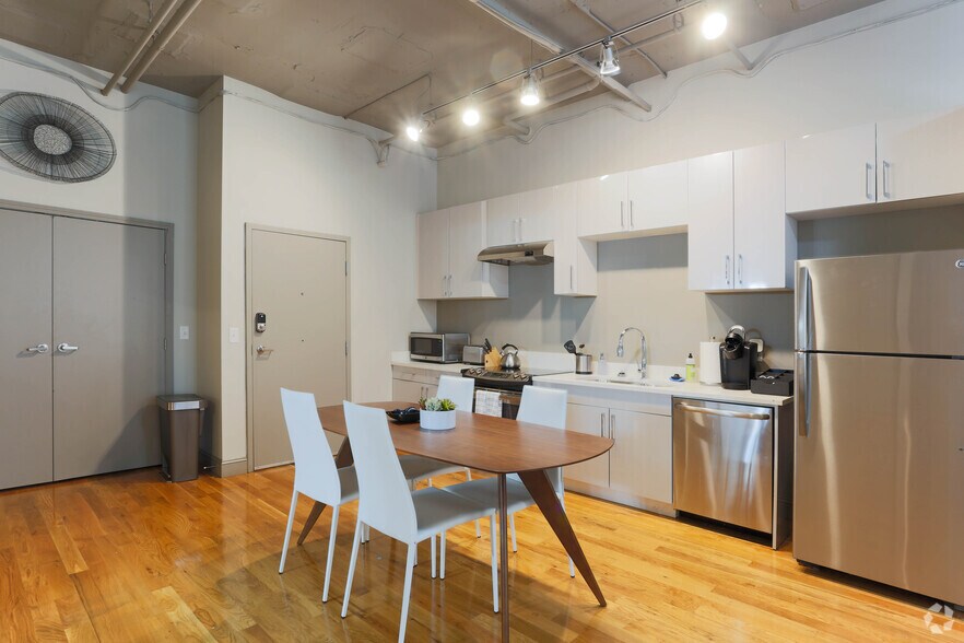 More Photos Of 721 Broad St, Chattanooga Apartments For Sale