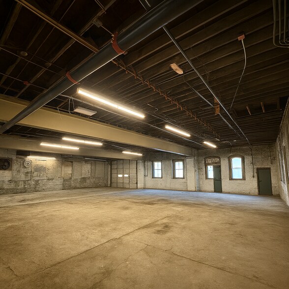 More Photos Of 192 Providence St, Hyde Park Warehouse For Lease
